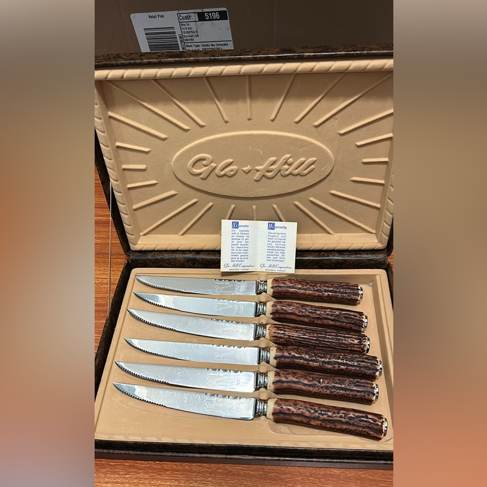 Vintage Glo Hill Canadian made knife set with certificate
